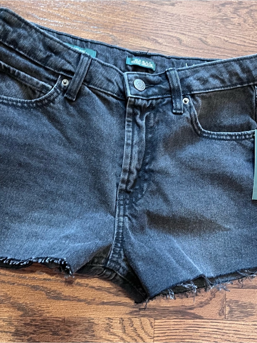 ⭐wild fable Black Raw Hem high rise jean Shorts - Picture 2 of 8